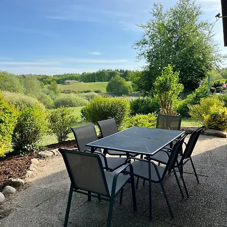 Am Vogelpark - Boddenhaus 60 *